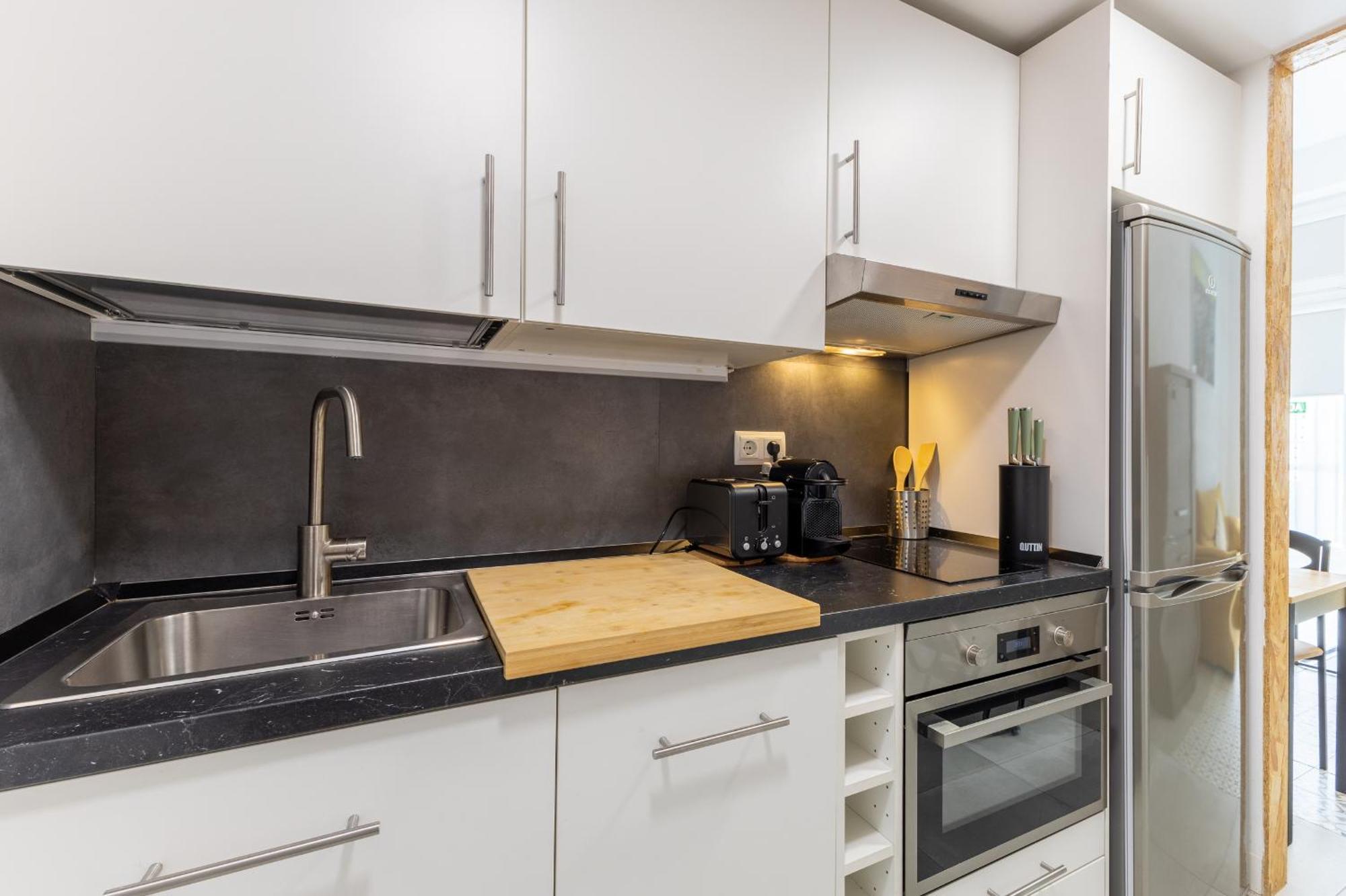 Galileo Apartment Madrid Eksteriør billede