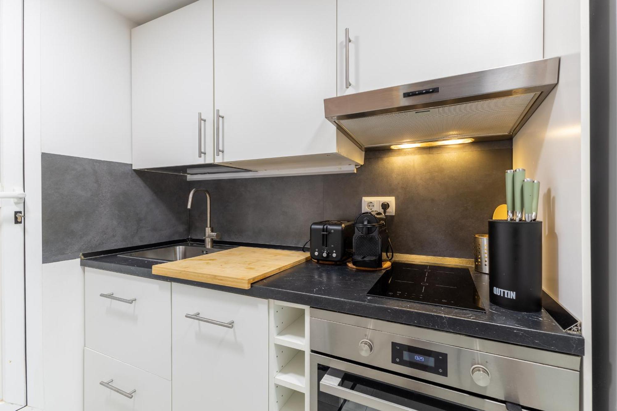 Galileo Apartment Madrid Eksteriør billede